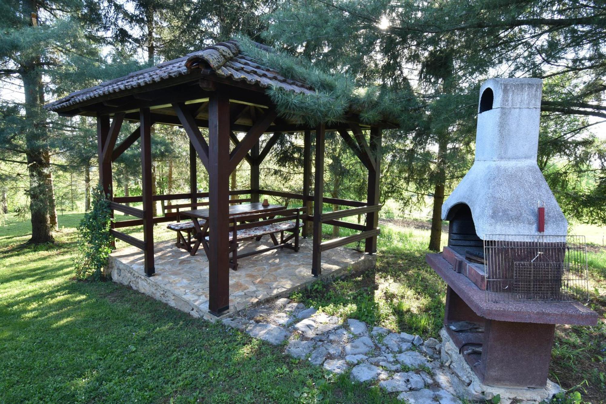 Guesthouse Obitelj Paulic Slunj Zewnętrze zdjęcie