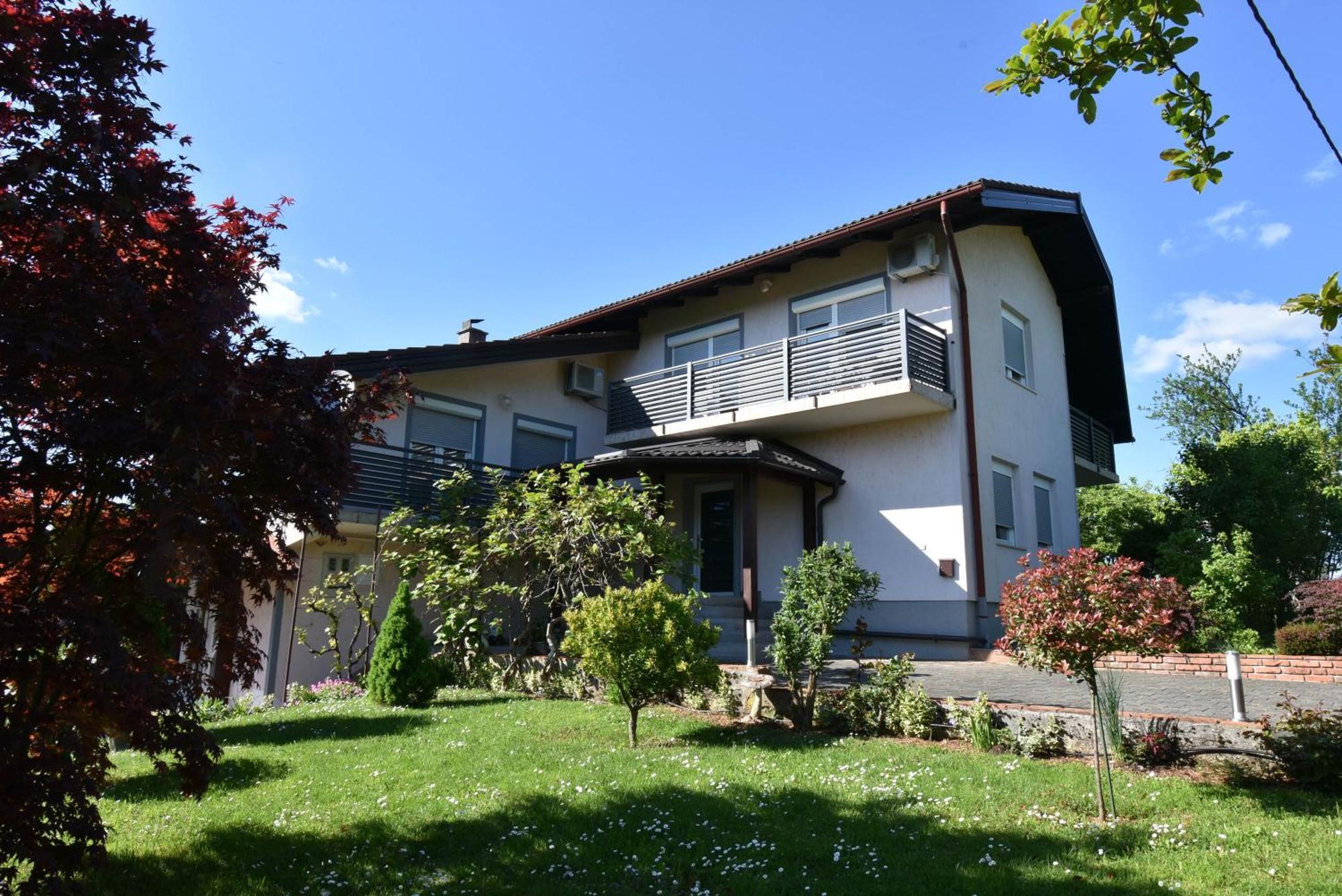 Guesthouse Obitelj Paulic Slunj Zewnętrze zdjęcie